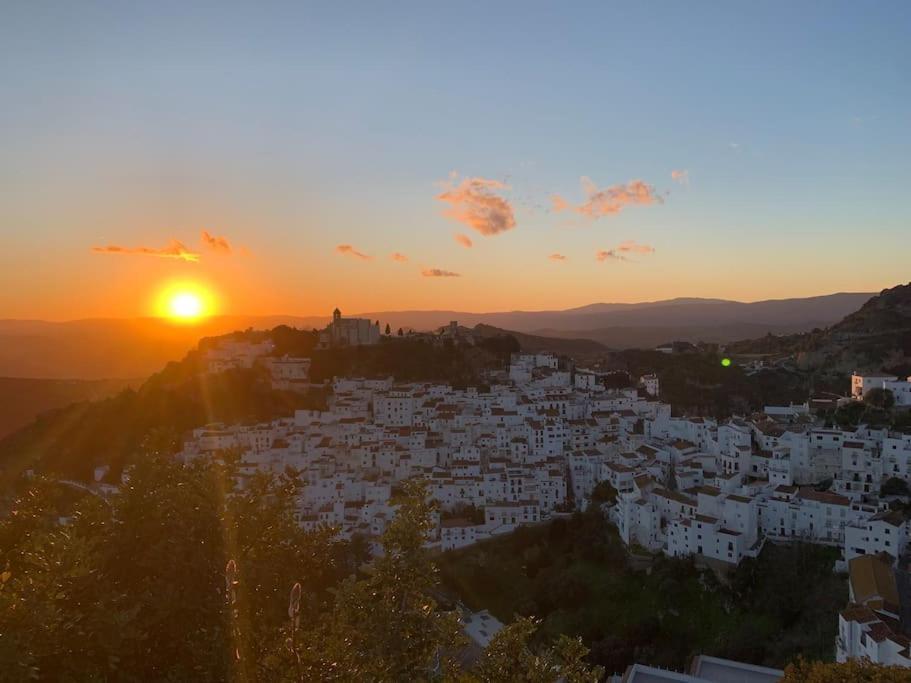 Schoenes Penthouse Mit Meerblick Pura Vida Bahia de Casares Exterior photo