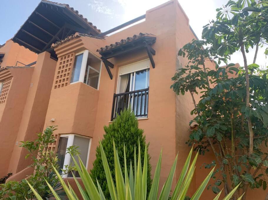Schoenes Penthouse Mit Meerblick Pura Vida Bahia de Casares Exterior photo